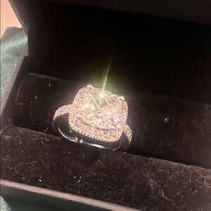 Lia Sophia Silver Sparkling Women's Ring